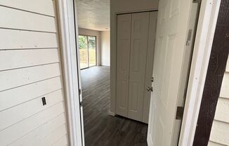 2 beds, 1 bath, $1,595, Unit #2