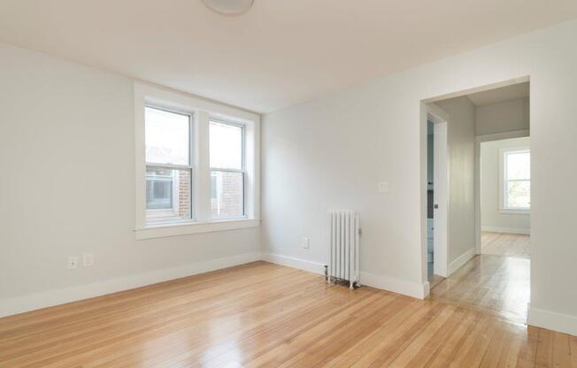 2 beds, 1 bath, 752 sqft, $3,700, Unit 12