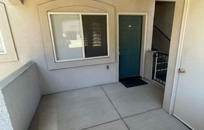 1 bed, 1 bath, 822 sqft, $1,425, Unit 910 H 105