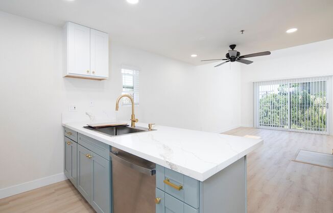 2 beds, 1 bath, 840 sqft, $2,745, Unit 312