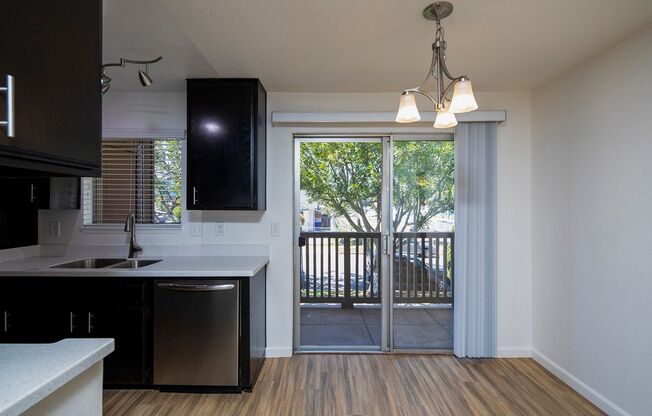 Arbor Manor Apartments