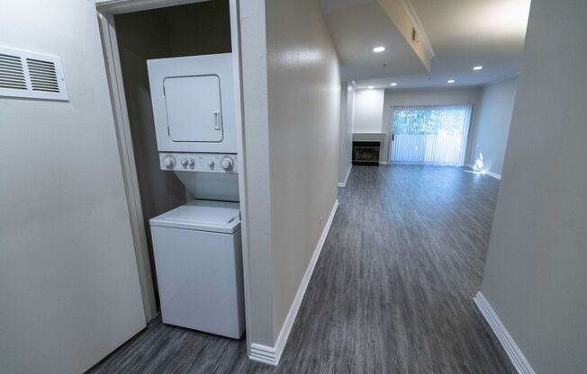 2 beds, 2 baths, 1,250 sqft, $3,298, Unit 106