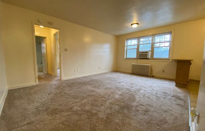 1 bed, 1 bath, $950, Unit 48