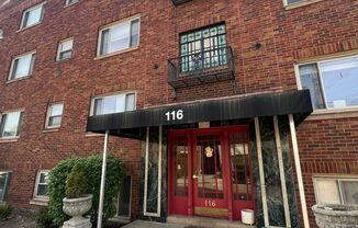 116-120 Central Square