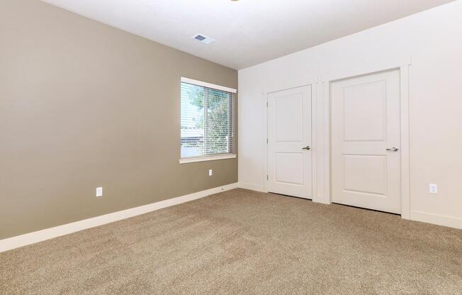 3 beds, 2 baths, 1,185 sqft, $1,819