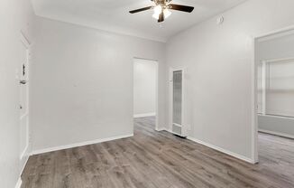 2 beds, 1 bath, 552 sqft, $1,895, Unit 726-03