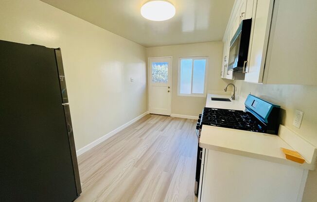 2 beds, 1 bath, 825 sqft, $3,245, Unit 1