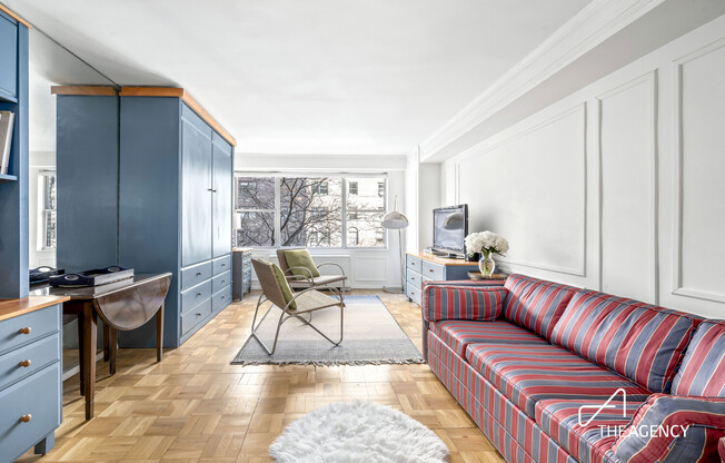 Studio, 1 bath, $3,000, Unit 4D