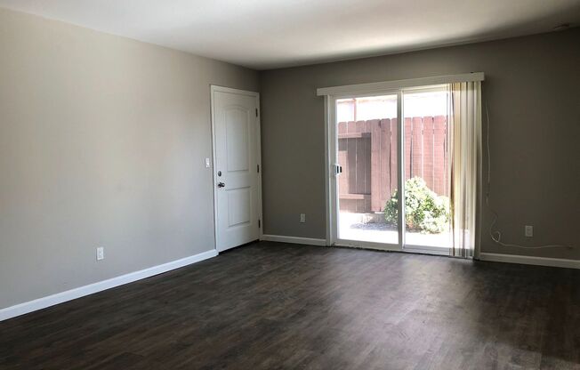 2 beds, 1 bath, 800 sqft, $2,490, Unit Unit 1