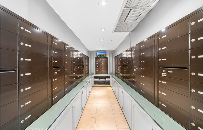 3 beds, 3.5 baths, 2,426 sqft, $7,500, Unit 609