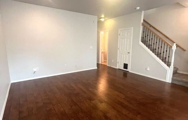 3 beds, 2.5 baths, $2,300