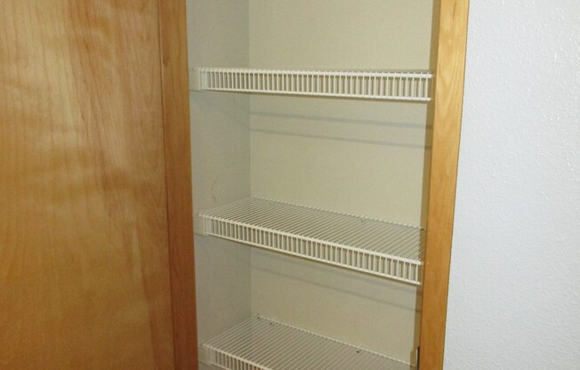 The Lexis - 1 bed/1 bath Pearl District condo w/parking/balcony/some utilities