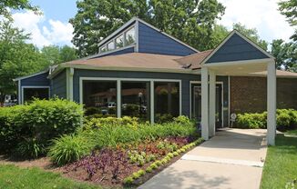 2 beds, 2 baths, $1,049, Unit 1812