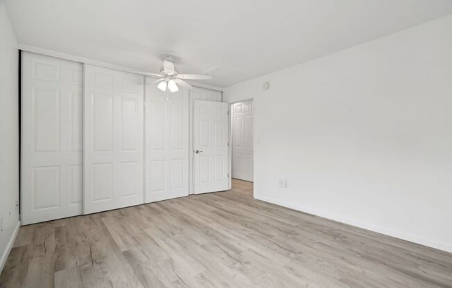 3 beds, 1.5 baths, 1,231 sqft, $2,325, Unit R5