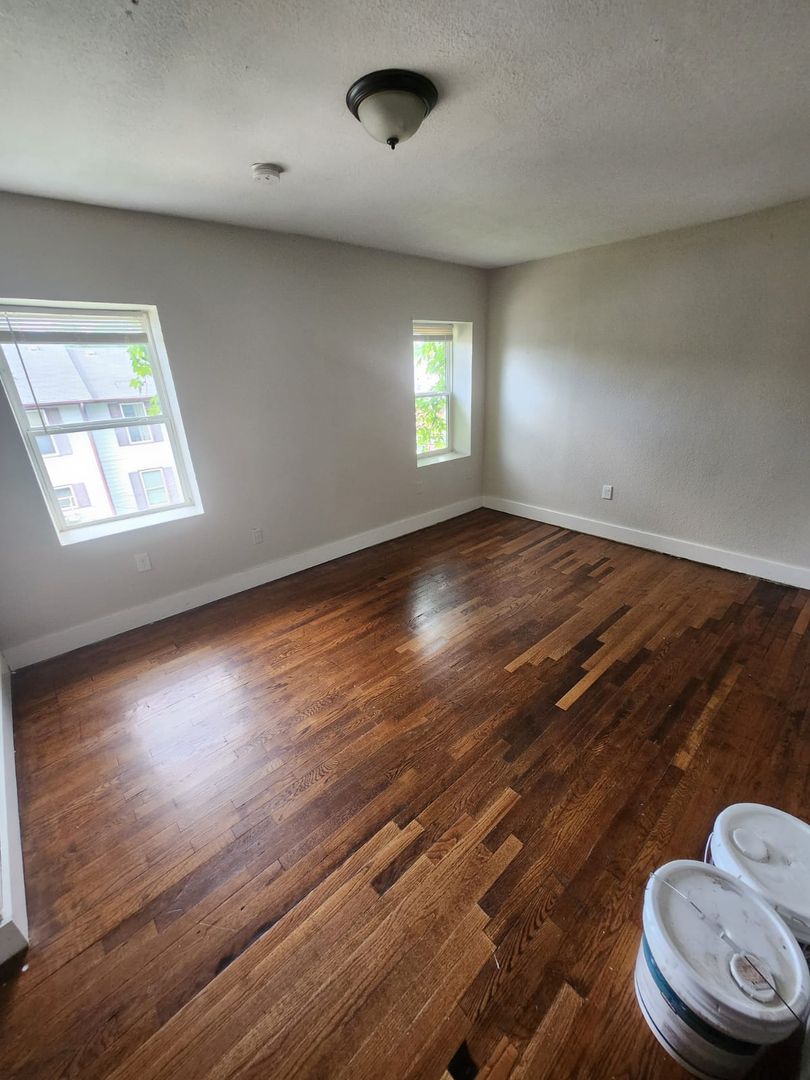 Newly Renovated Studio Apartment – Prime Location Near Downtown