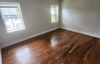 Newly Renovated Studio Apartment – Prime Location Near Downtown
