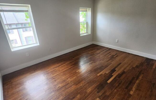 Newly Renovated Studio Apartment – Prime Location Near Downtown