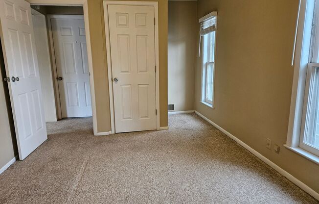 1 bed, 1 bath, $1,595, Unit 01