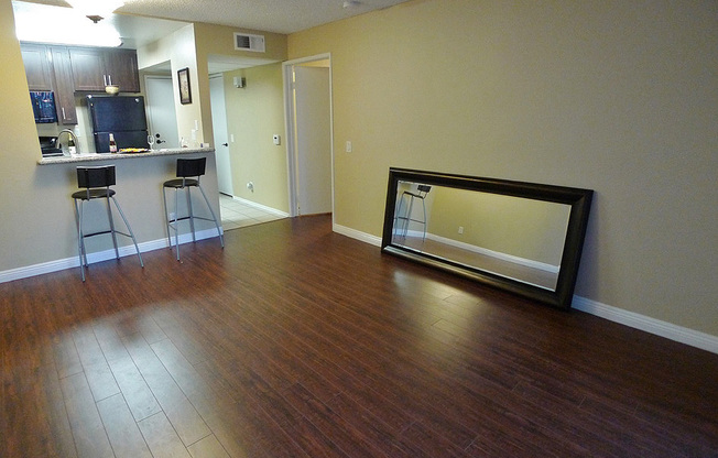 1 bed, 1 bath, 660 sqft, $1,995, Unit 213
