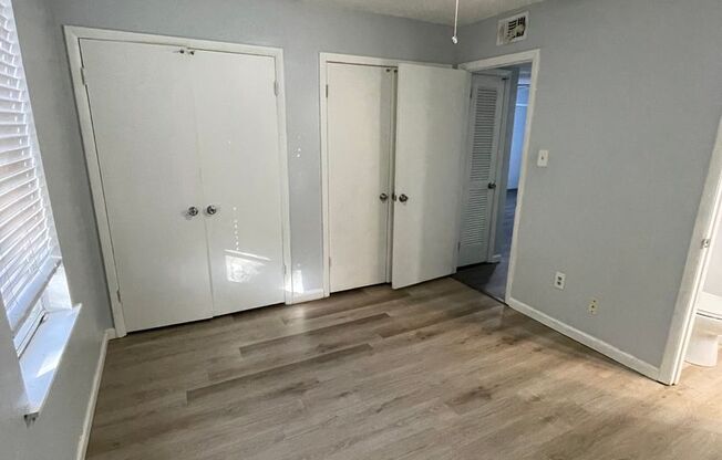 2 beds, 1.5 baths, $795, Unit F-6