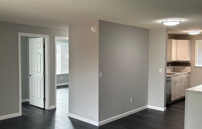 2 beds, 1 bath, 788 sqft, $1,300, Unit 1897F