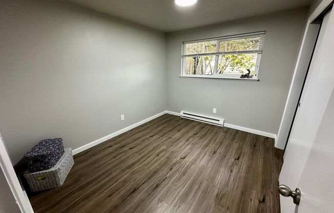 2 beds, 1 bath, 800 sqft, $1,650, Unit 2