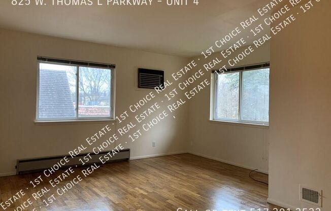 825 W THOMAS L PKWY