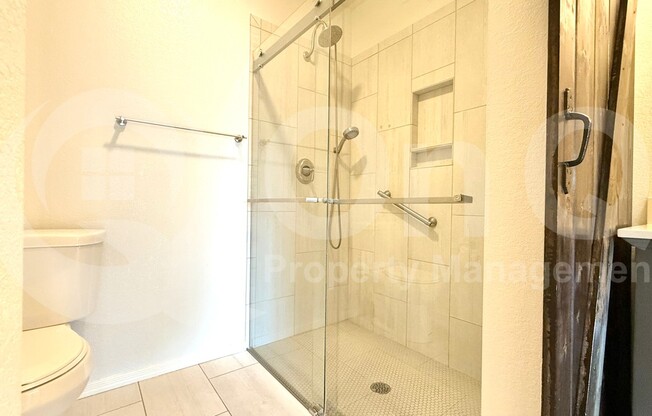 2 beds, 2 baths, 1,010 sqft, $1,745, Unit 1046A