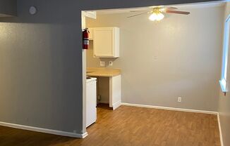 1 bed, 1 bath, 480 sqft, $750, Unit 12