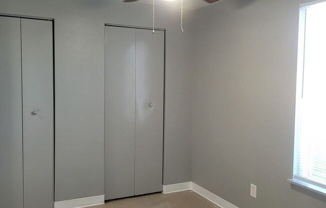 2 beds, 1 bath, 867 sqft, $1,275, Unit 601 C104