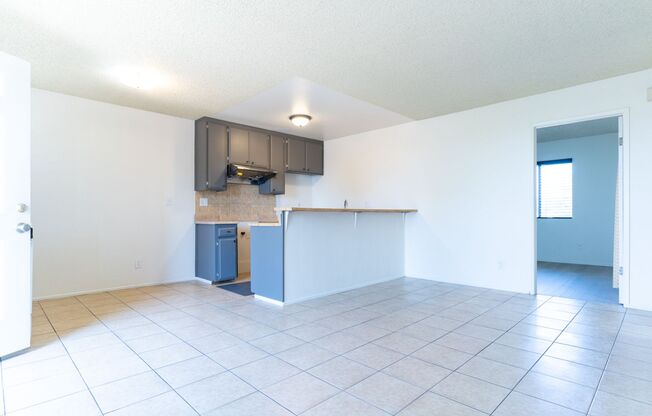 450 N Coronado Ter