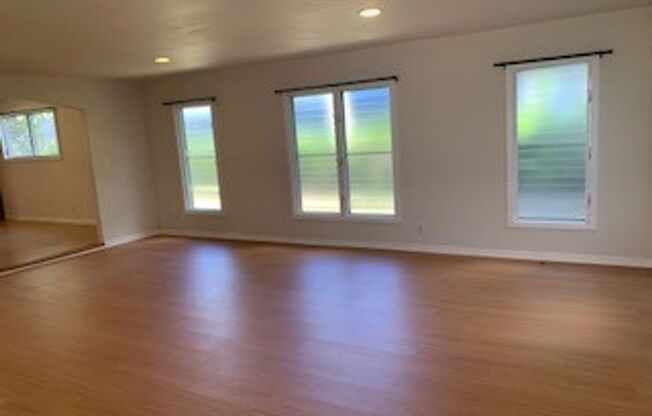 Desirable Koko Head Terrace Home - Available Now!