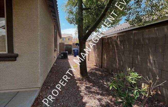 3 beds, 2 baths, 1,628 sqft, $1,595