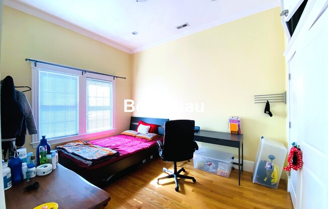 156 MAGAZINE ST