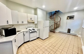 1 bed, 1 bath, $2,800, Unit 3