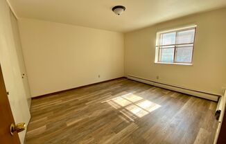 1 bed, 1 bath, 500 sqft, $1,080, Unit 17