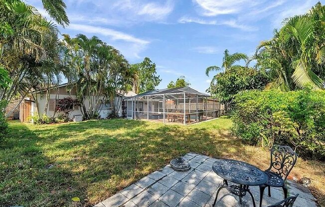 2873 SARAH DR