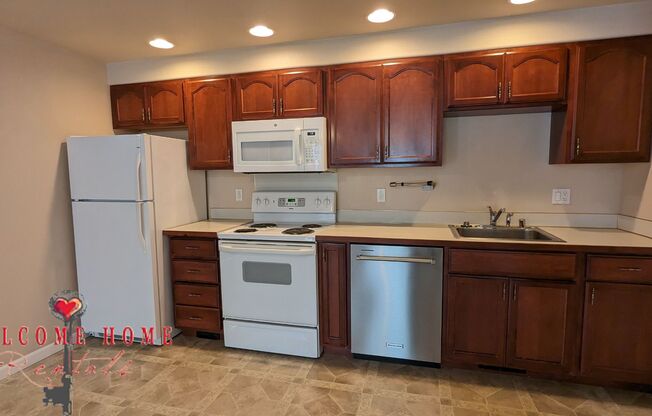 1 bed, 1 bath, 800 sqft, $1,495, Unit A