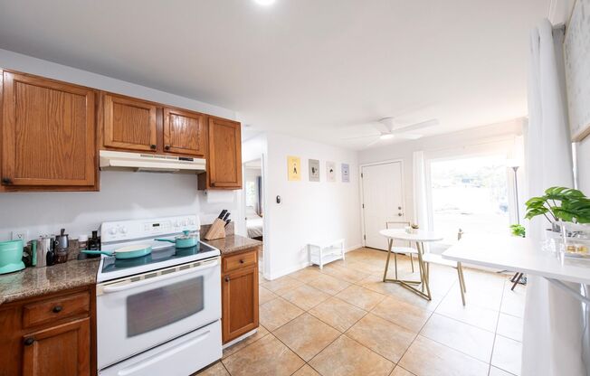 Available Now - Cozy 2-Bedroom Furnished Cottage in Kihei – Private, Pet-Friendly