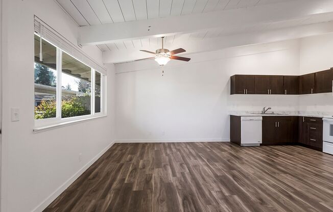 1 bed, 1 bath, 550 sqft, $1,200, Unit 1342-3