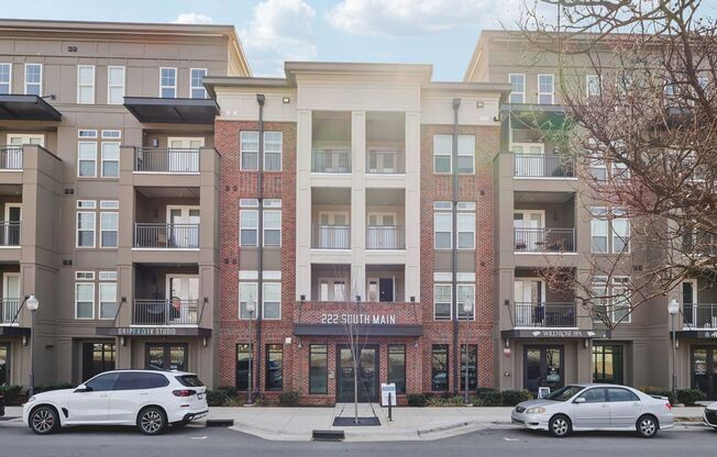 3 beds, 2 baths, 1,333 sqft, $2,025, Unit 1-401