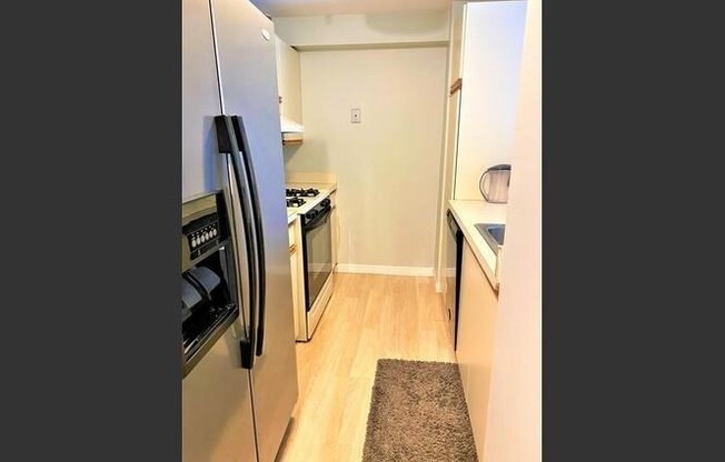 2 beds, 2 baths, 825 sqft, $3,450, Unit 226