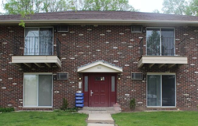 1315 Meadowcreek Dr.