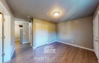 2 beds, 1 bath, $1,650, Unit 104