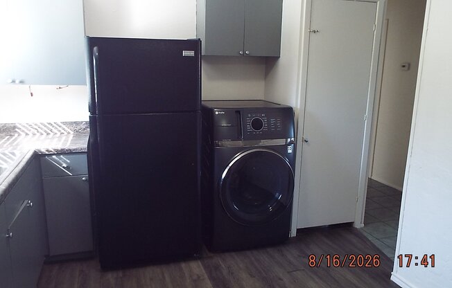 807 STONEGATE