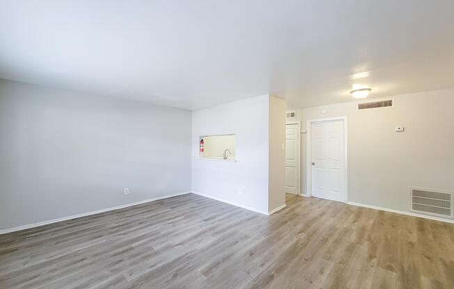 1 bed, 1 bath, 650 sqft, $729