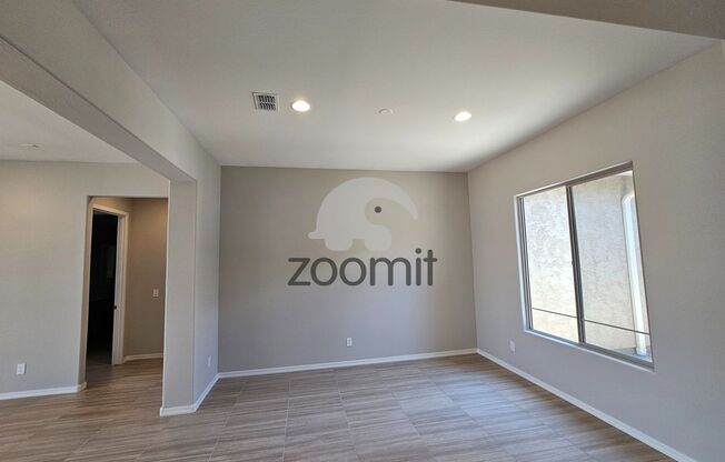 Beautiful 4 bedroom and 2.5 bathroom
