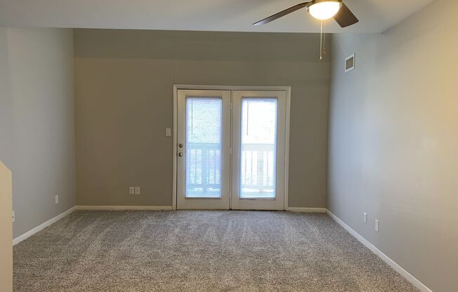 1 bed, 1 bath, 790 sqft, $1,195, Unit 15H