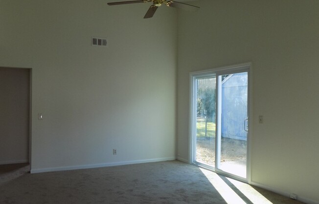 3 Bedroom Home Close to Georgia Southern's Armstrong Campus.
