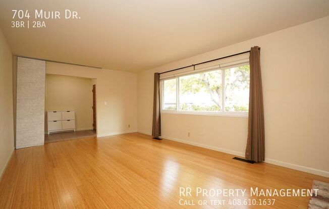 704 MUIR DR